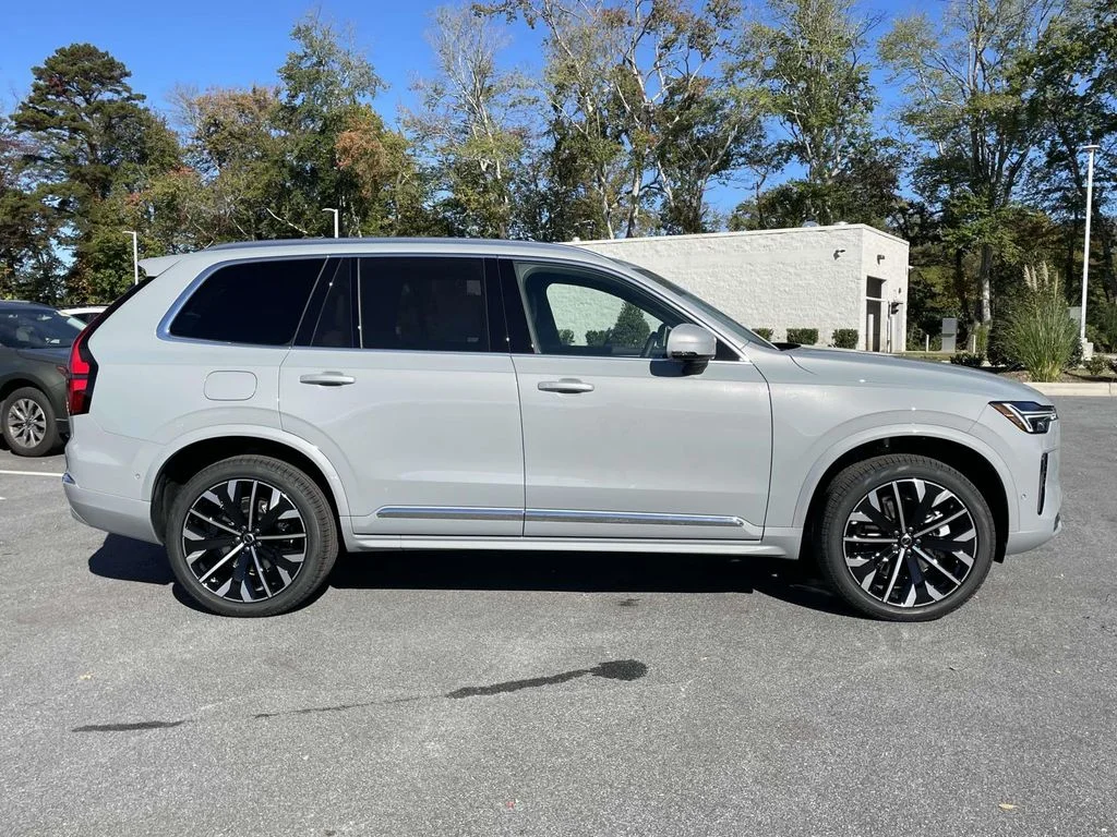 2026 Volvo XC90 Plus - Photo 30