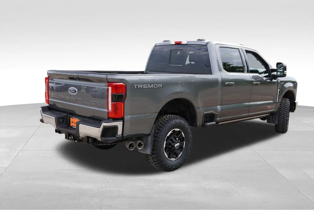 Used 2026 Gray Ford Lariat image 6