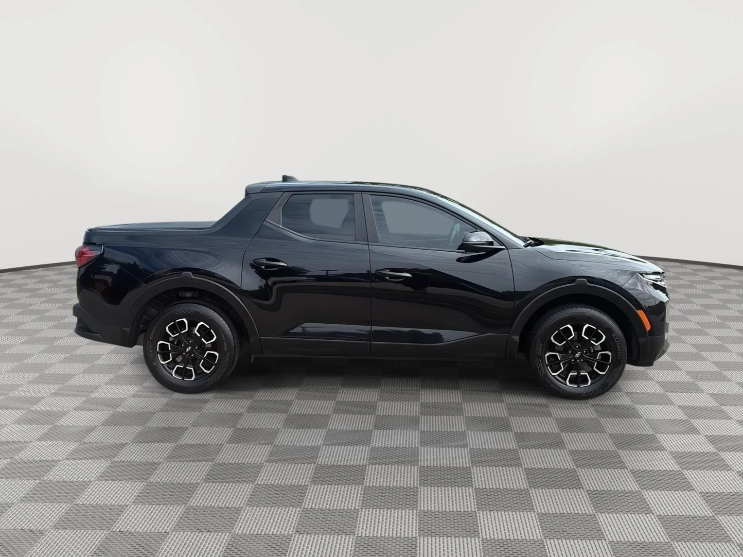 Used 2022 Phantom Black Hyundai SEL image 4