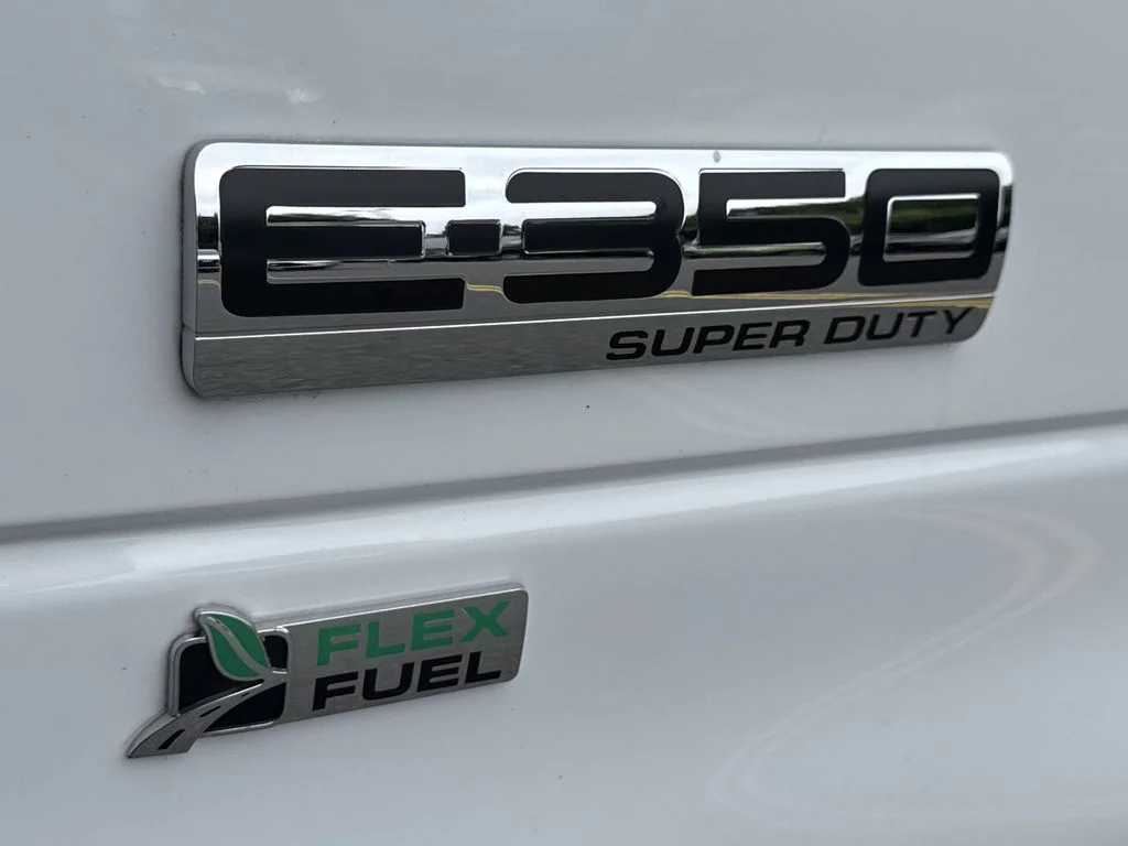 Used 2019 Oxford White Ford Base image 27
