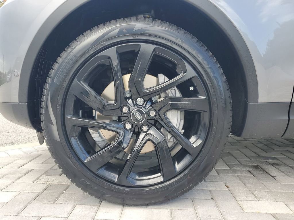 New 2025 Eiger Grey Land Rover S image 13
