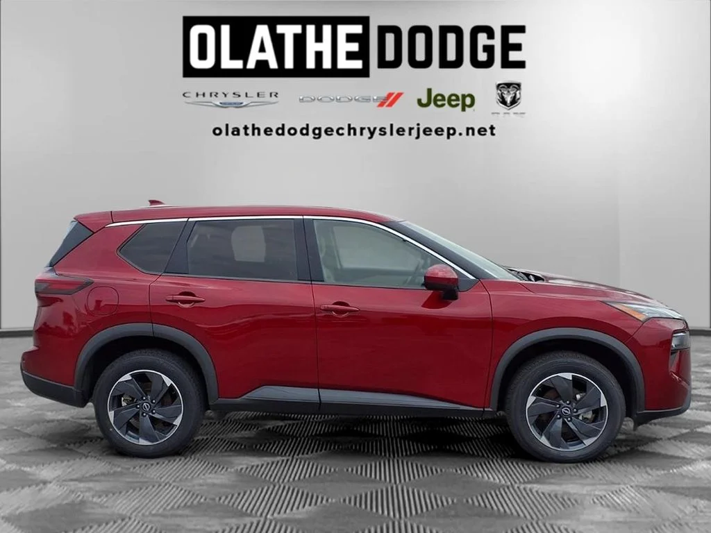 Used 2025 Red Nissan SV image 30