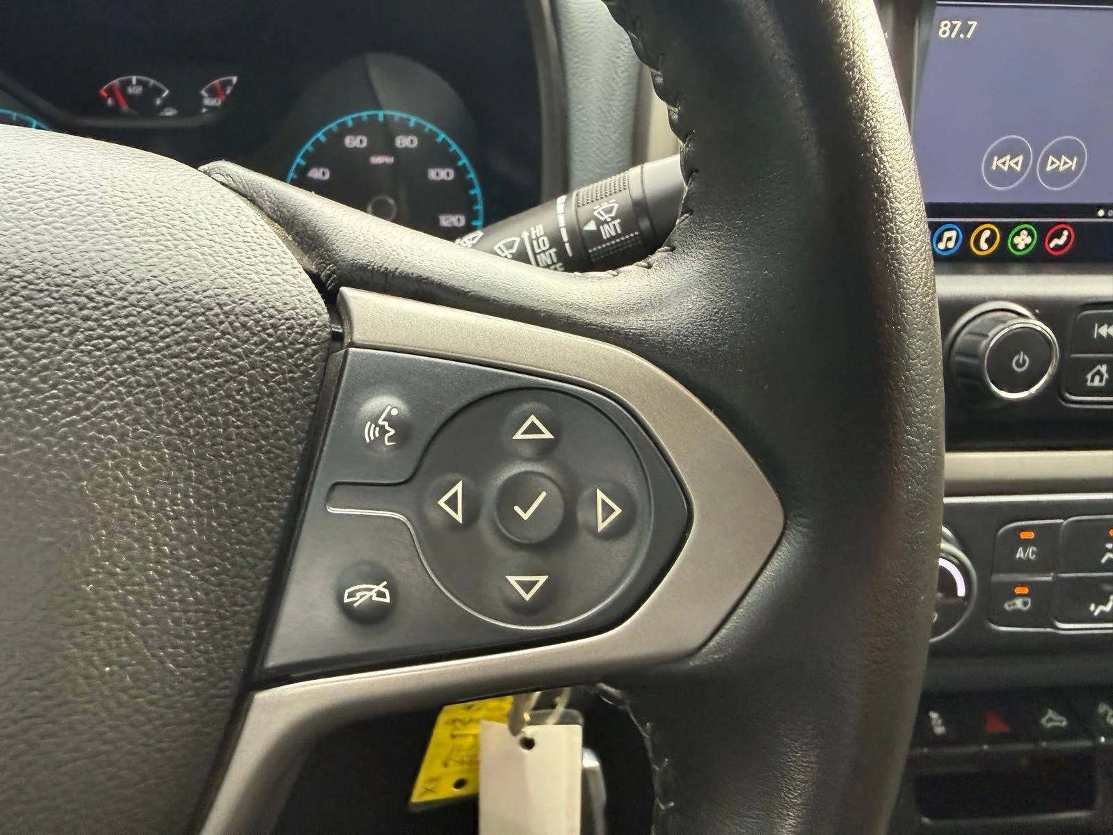 2021 Chevrolet Colorado Z71 - Photo 19