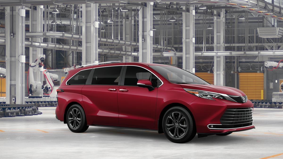 New 2026 Ruby Flare Pearl Toyota Platinum image 14