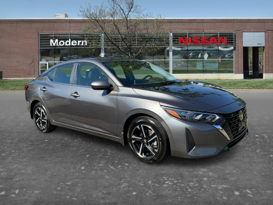 Used 2025 Gun Metallic Nissan SV image 5