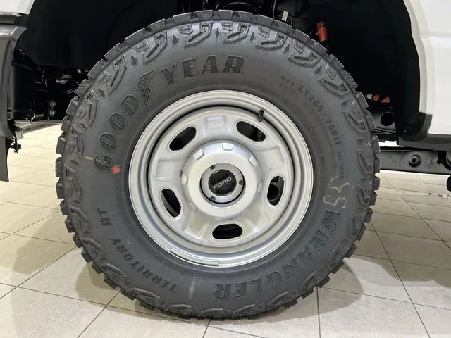 New 2026 Oxford White Ford F-250® XL image 53
