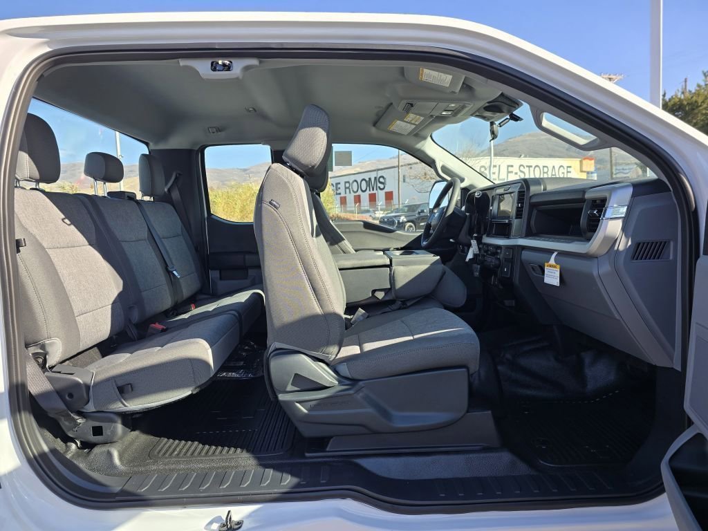New 2026 Oxford White Ford XL image 26