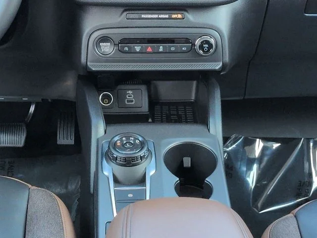 Used 2025 Blue Ford Outer Banks image 19