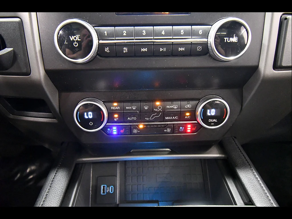 2021 Ford Expedition XLT - Photo 27