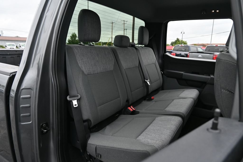 Used 2024 Gray Ford XLT image 24