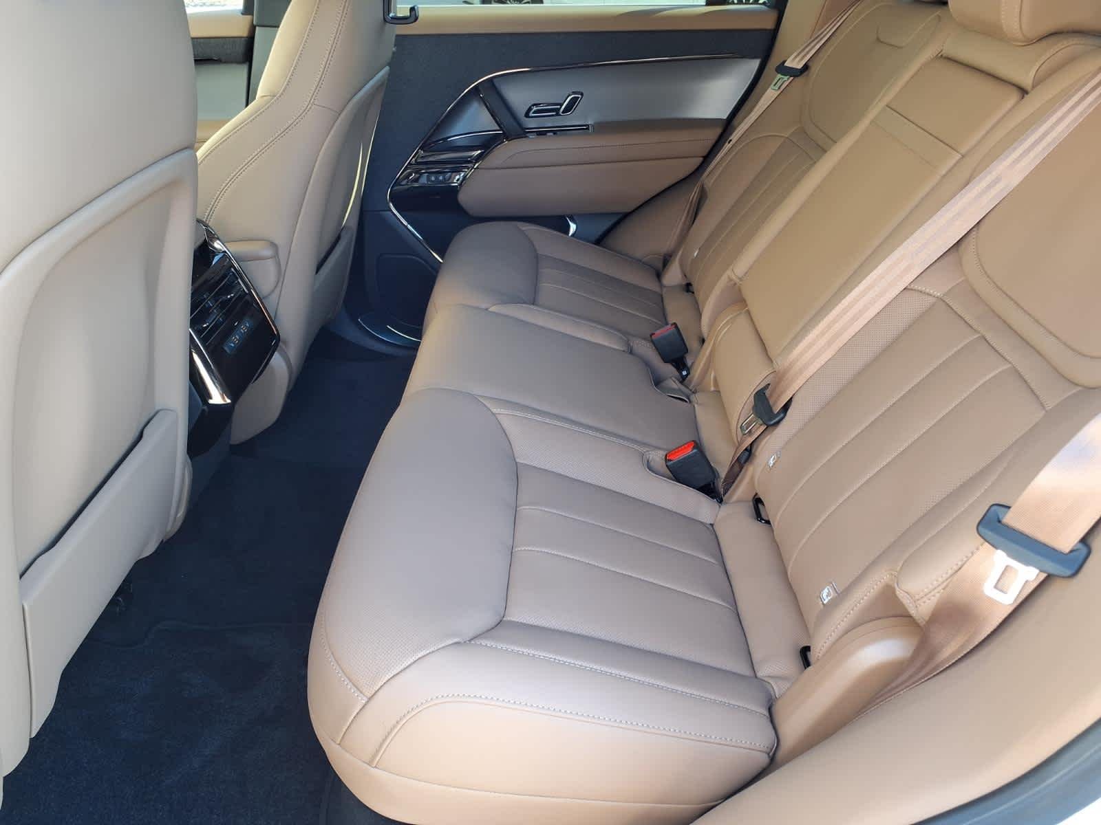 2026 Land Rover Range Rover Sport SE - Photo 17