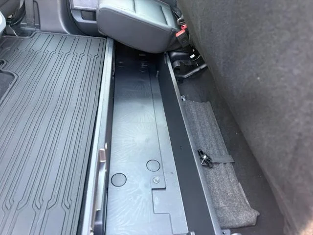 New 2027 Glacier Gray Metallic Tri-Coat Ford F-250® Lariat® image 48