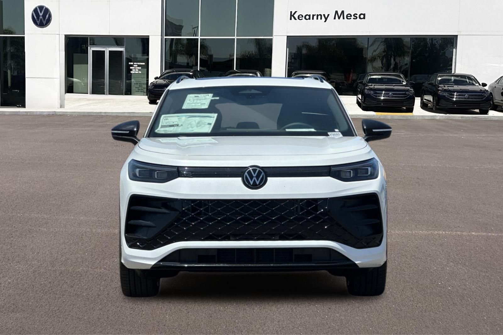 New 2026  Volkswagen 2.0T SE R-Line Black image 9