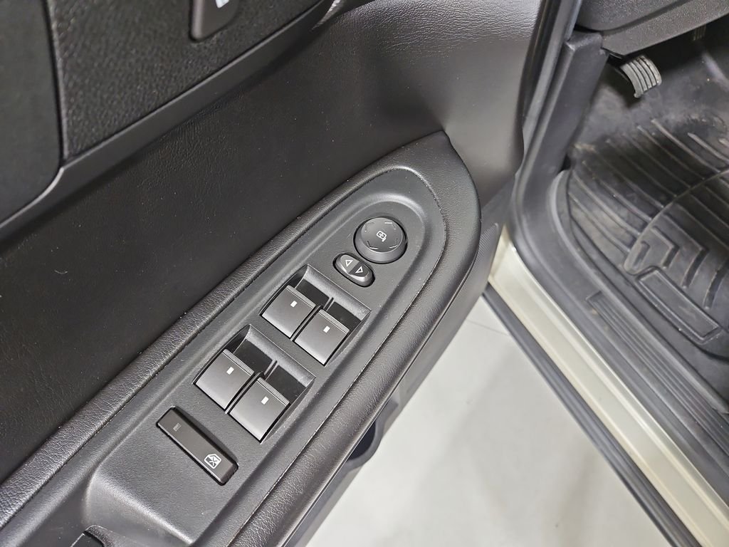 Used 2015 Gold Chevrolet LT image 12