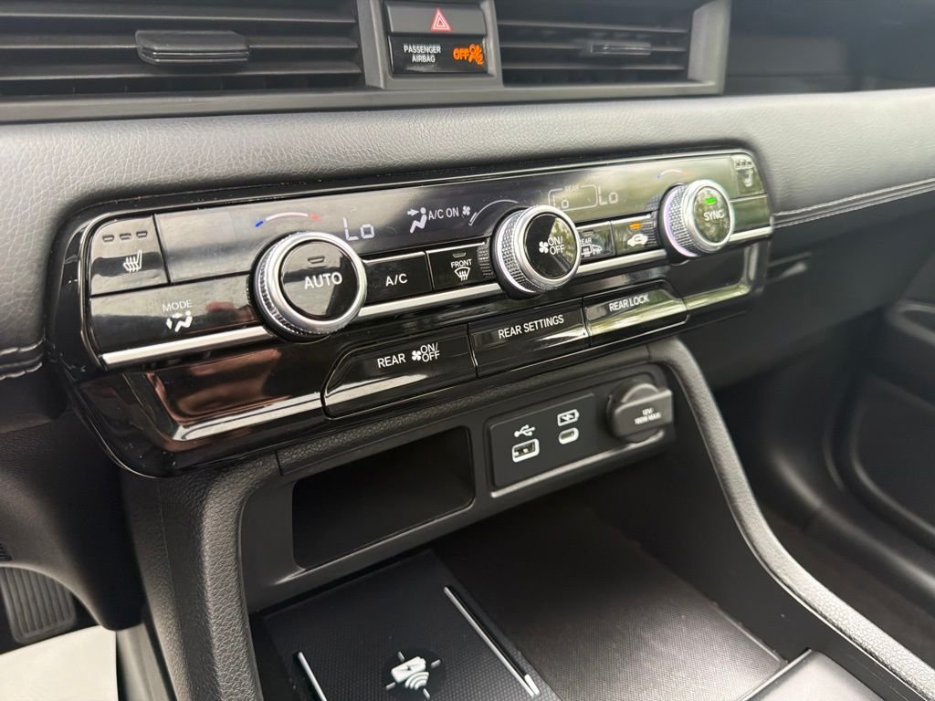 2025 Honda Pilot Touring - Photo 35