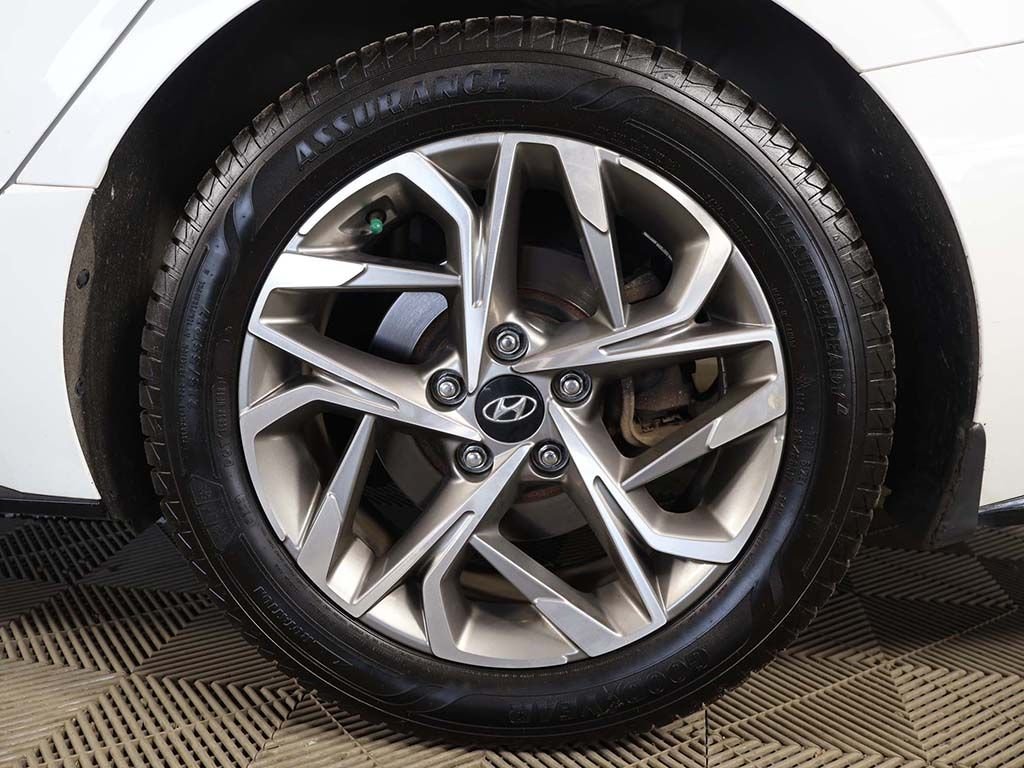 Used 2022 Gray Hyundai SEL image 18