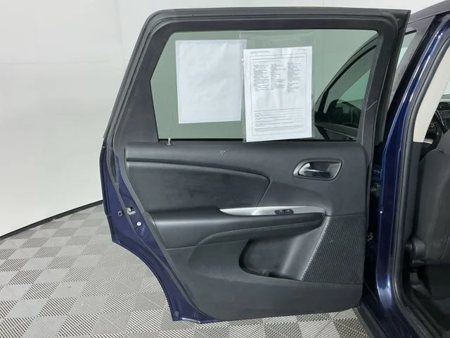 Used 2018 Blue Dodge SE image 22