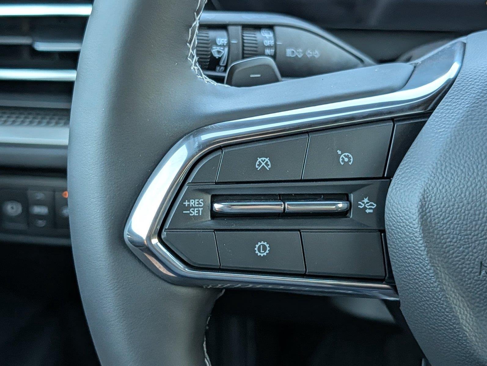 2027 Chevrolet Traverse LT - Photo 24