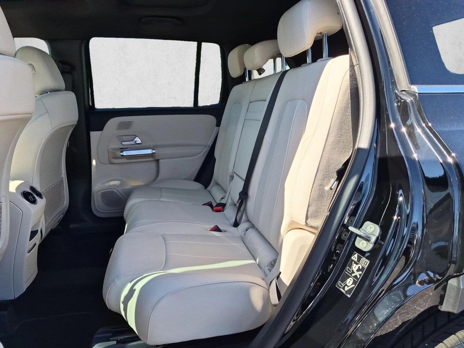 New 2026 Night Black Mercedes-Benz GLB250 image 17