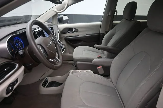 Used 2017 Blue Chrysler Touring image 15