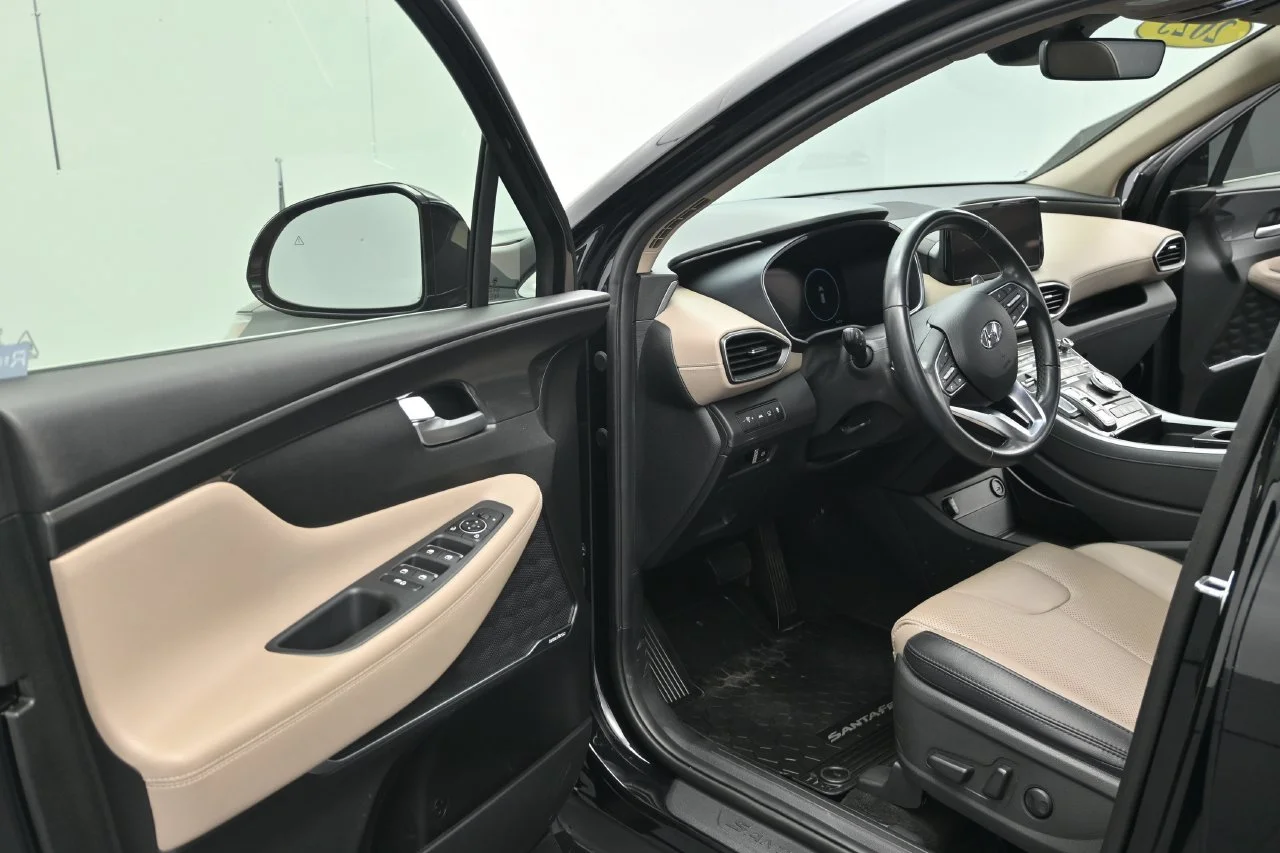 Used 2023 Twilight Black Hyundai SEL image 12