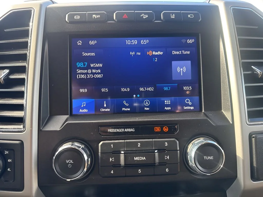 Used 2021 White Ford Lariat image 19