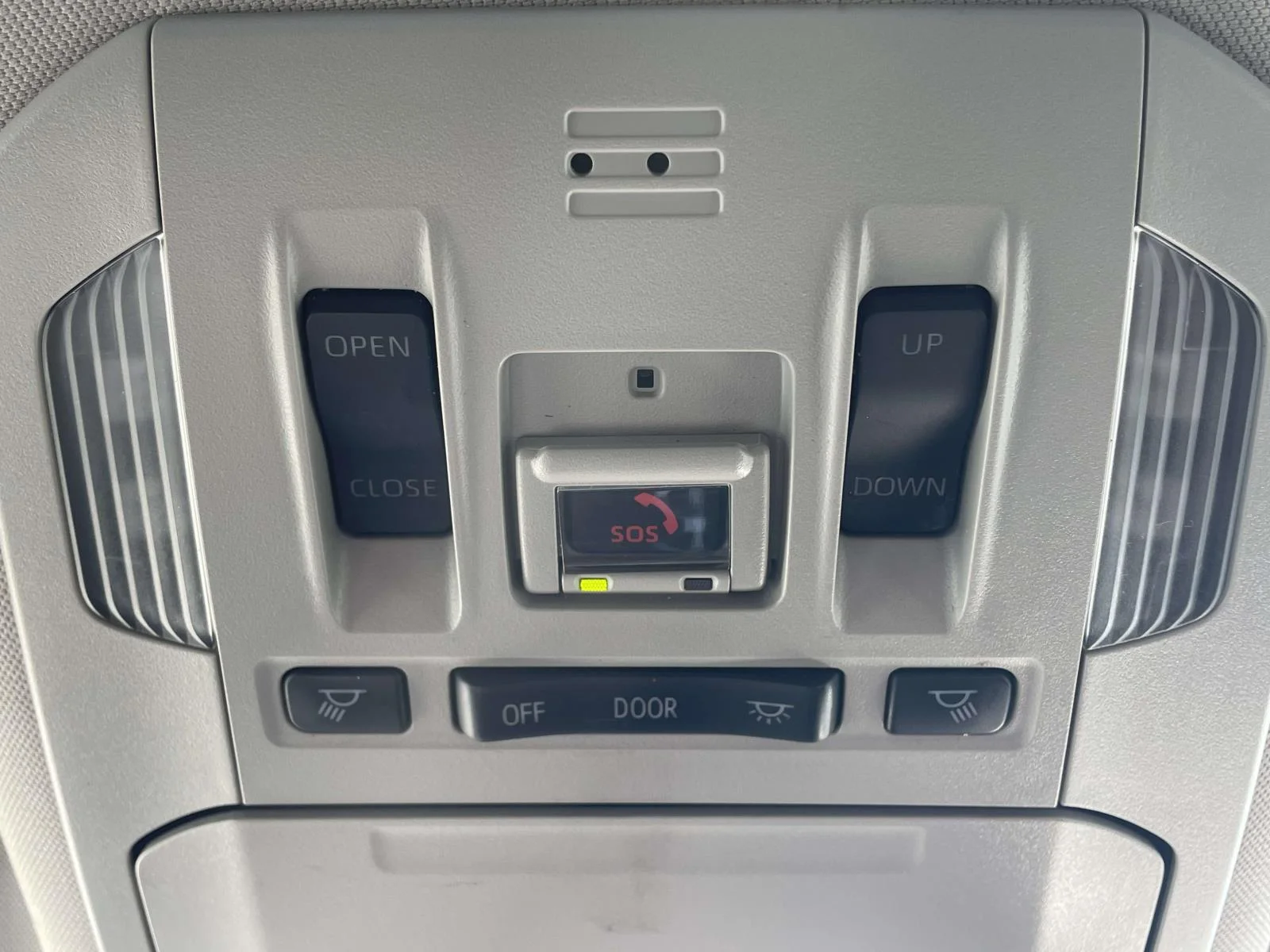 Used 2020 Magnetic Gray Metallic Toyota XLE image 22