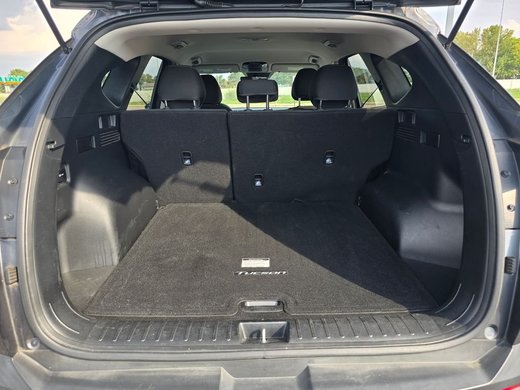 Used 2022 Gray Hyundai SEL image 16