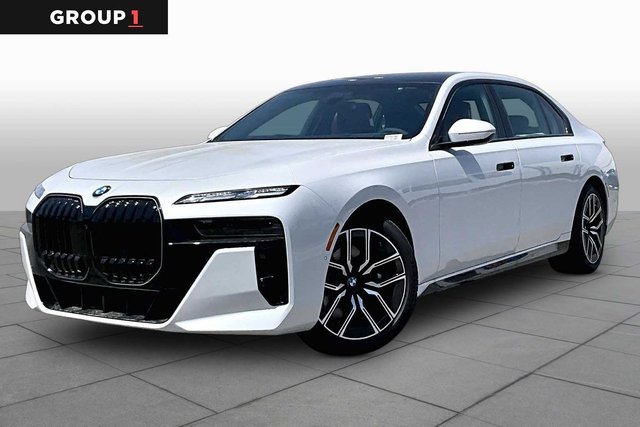 New 2026 BMW 740i AWD 4dr Car - In-Stock