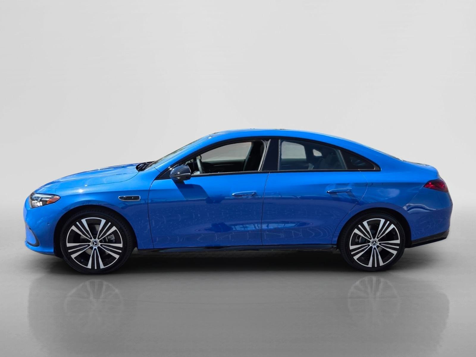 The Nine-Mile Equation: How Mercedes and VW Are Re-Engineering the Compact EV — image 3