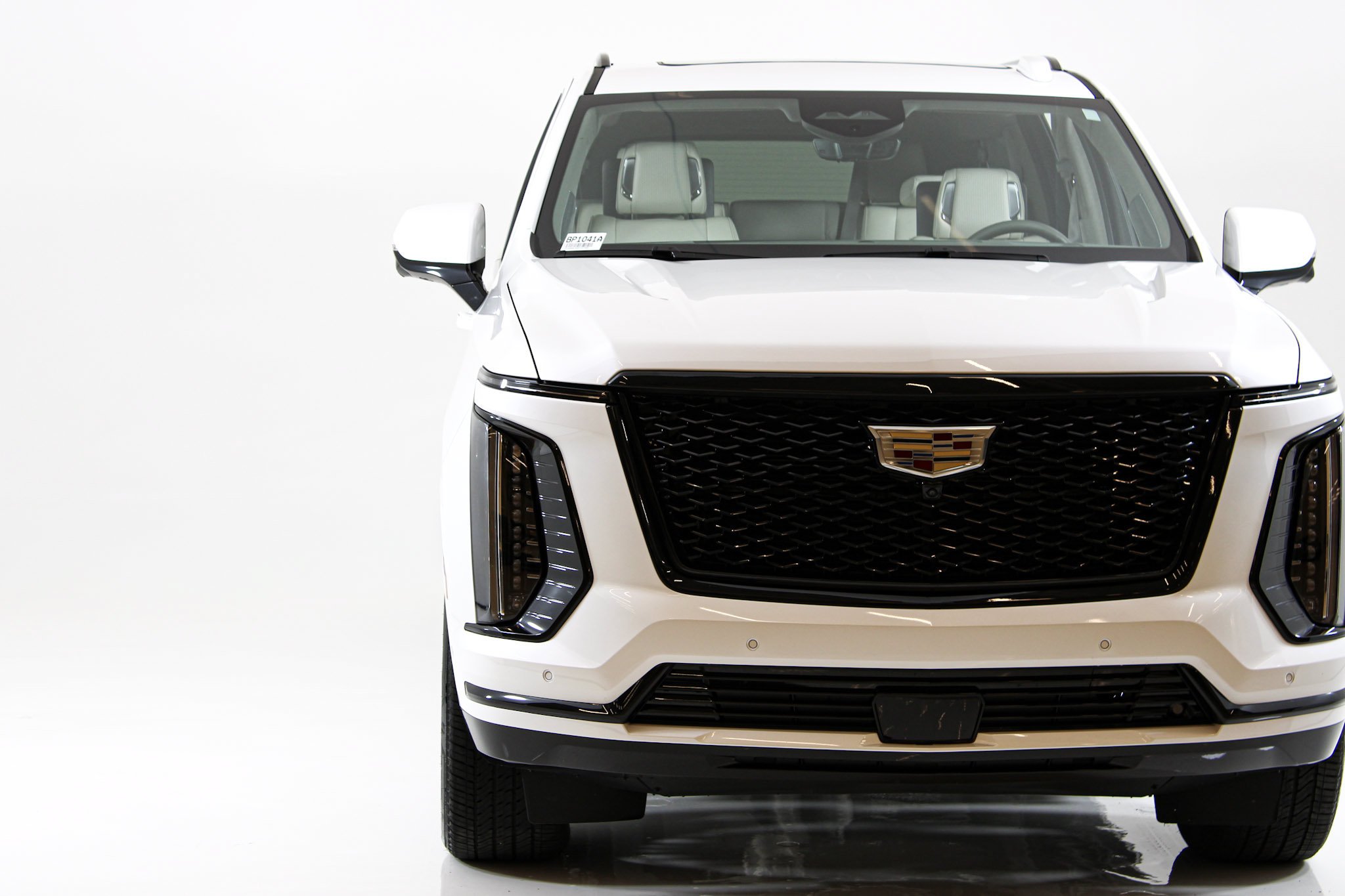 Used 2025 Crystal White Tricoat Cadillac Sport Platinum image 10