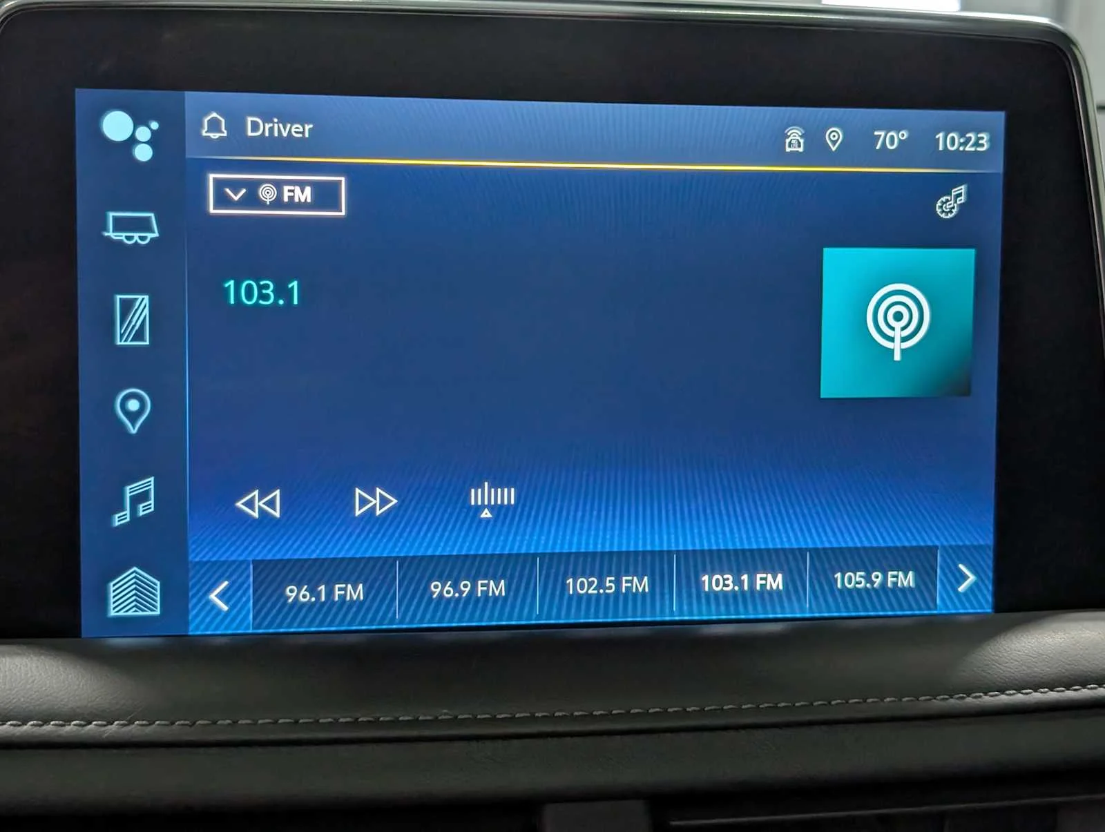 Used 2022 Summit White Chevrolet Z71 image 27