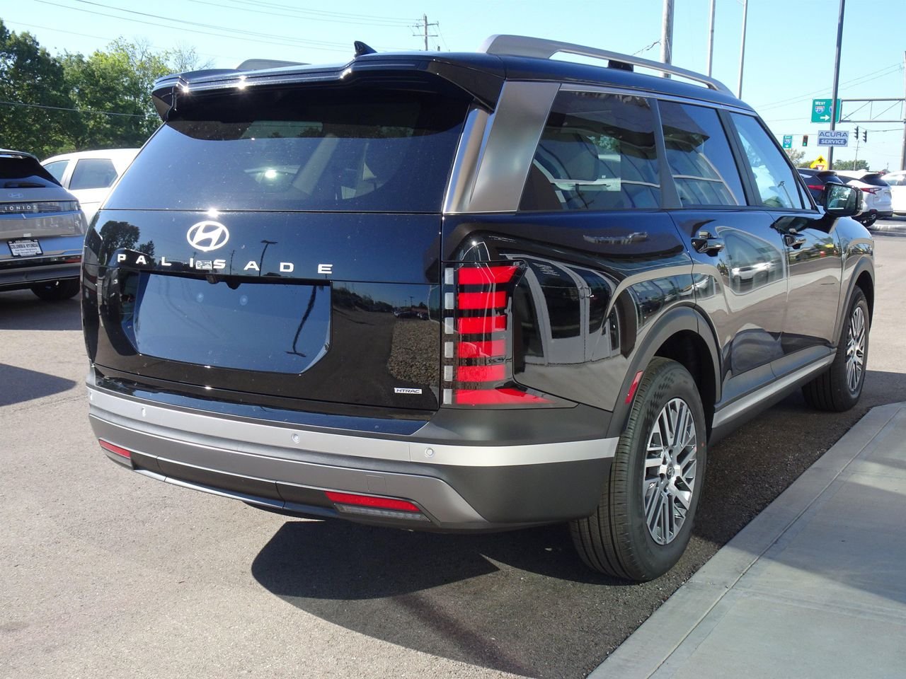 New 2026 Black Hyundai SEL AWD image 5