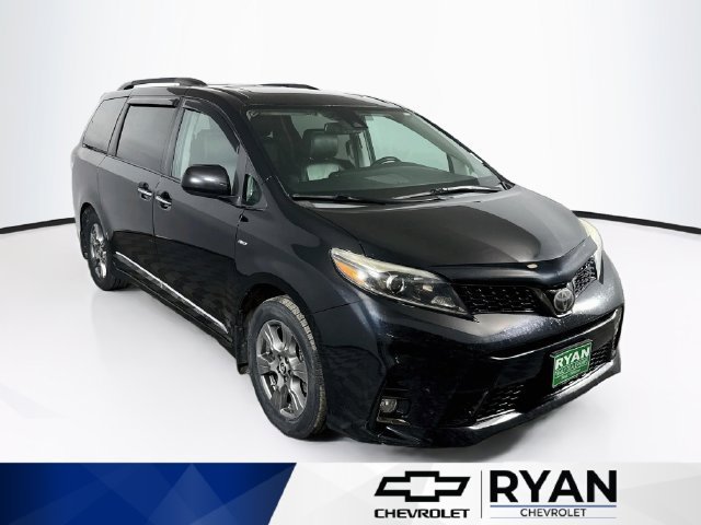 2019 Toyota Sienna SE