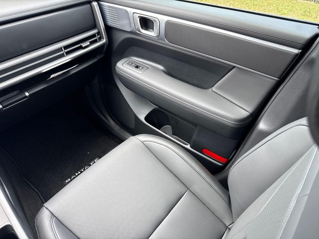 New 2026 Black Hyundai SEL FWD image 16