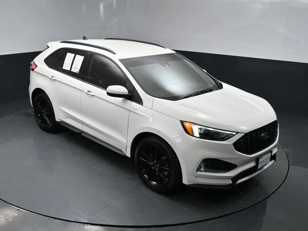 Certified Used 2022 White Ford ST Line image 39