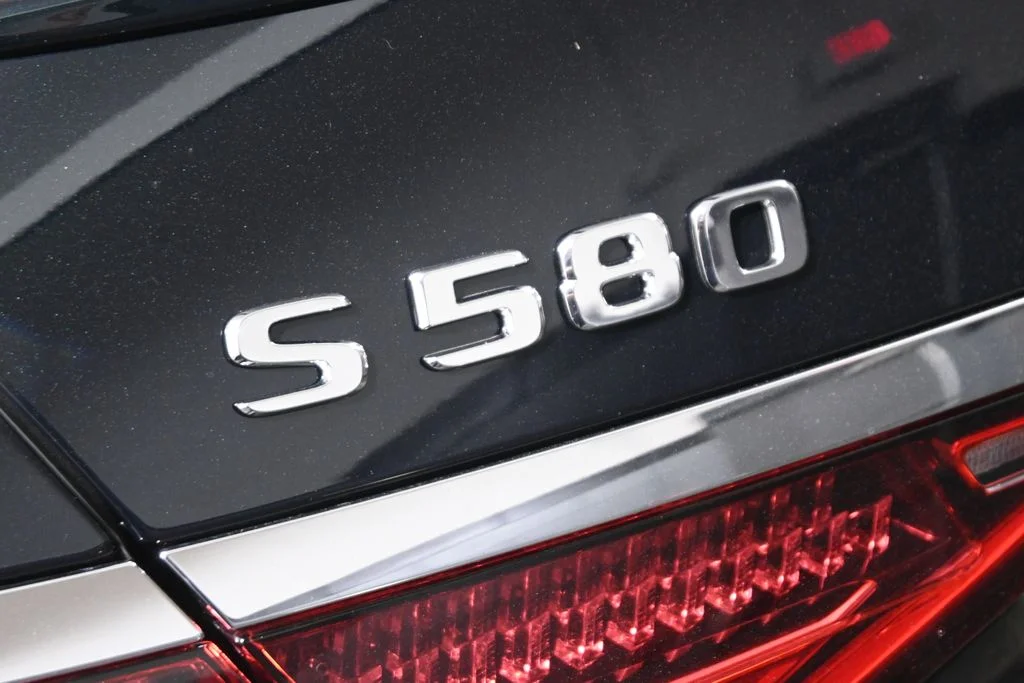 Certified Used 2026 Green Mercedes-Benz S 580 image 37