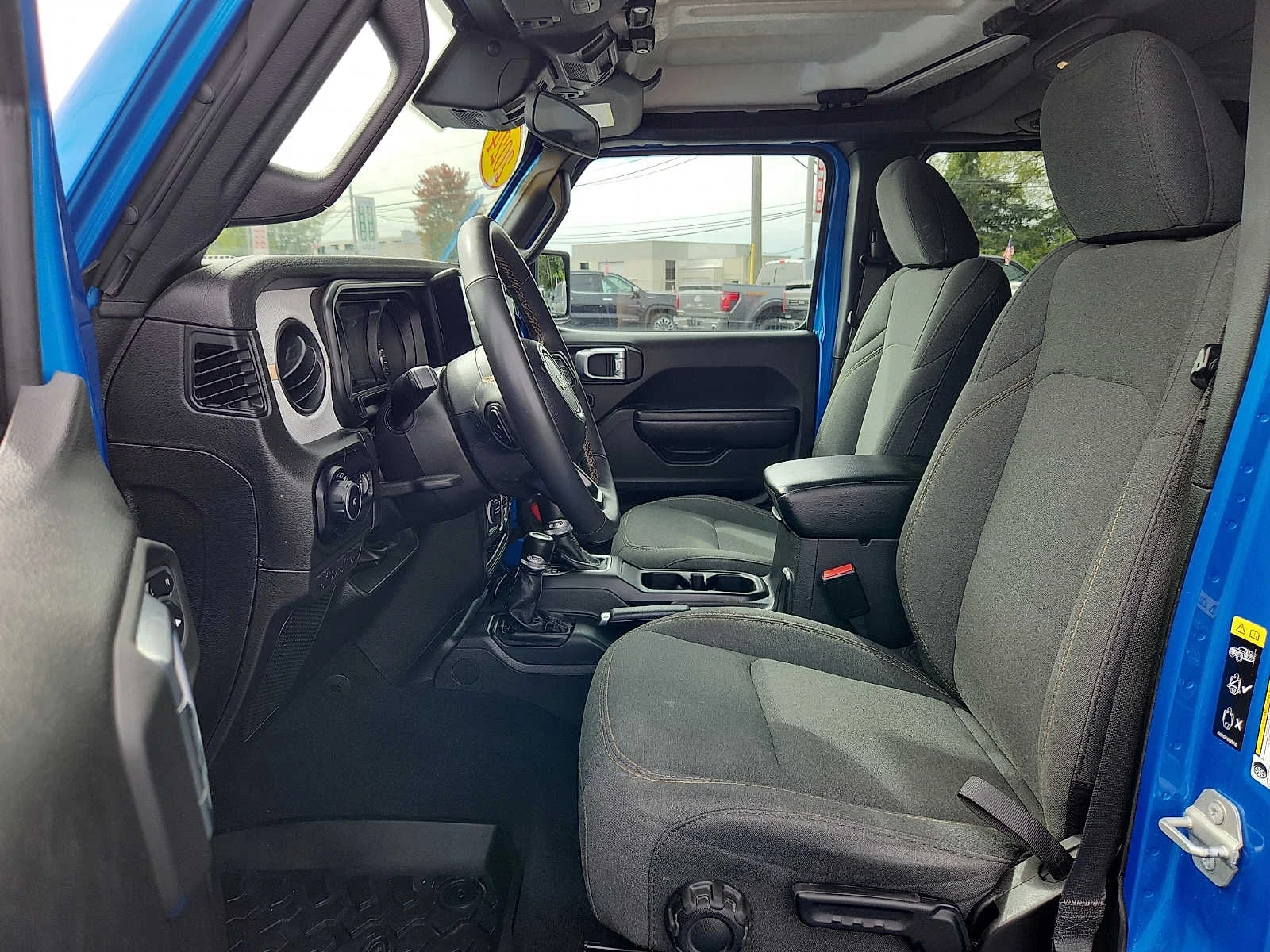 Used 2024 Hydro Blue Pearlcoat Jeep Sport S image 25