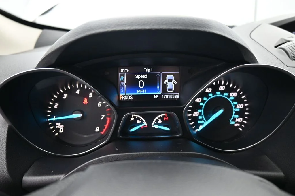 Used 2016 Silver Ford S image 18