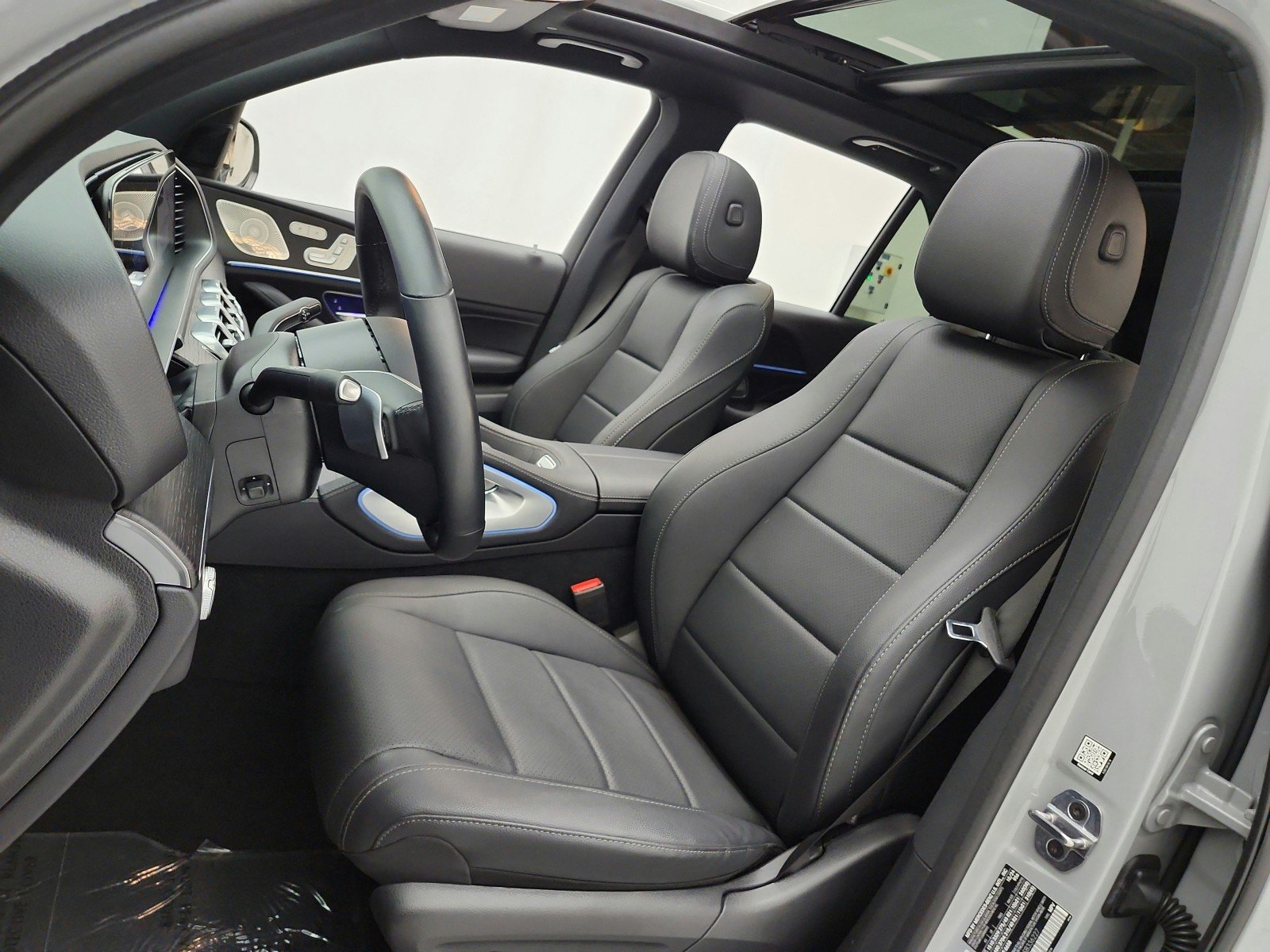 Used 2025 MANUFAKTUR Alpine Grey Mercedes-Benz GLE 450 4MATIC® SUV image 10