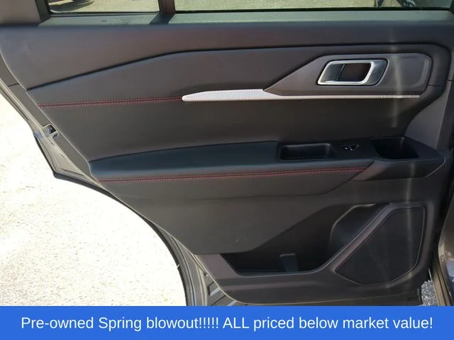 Used 2025 Gray Ford ST-Line image 34