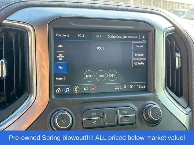 Used 2019 White Chevrolet LTZ image 23
