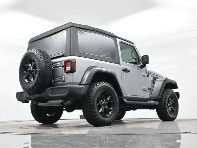 Used 2020 Billet Silver Metallic Clearcoat Jeep Willys Sport image 26