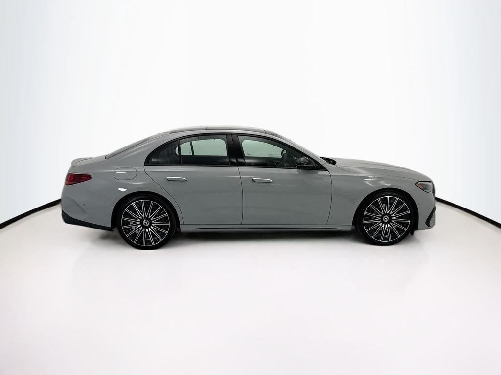 New 2026 MANUFAKTUR Alpine Grey Mercedes-Benz E 350 image 4