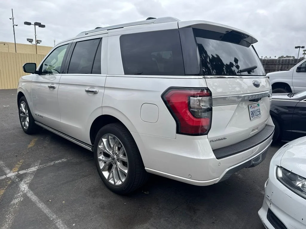 Used 2018 White Ford Platinum image 4