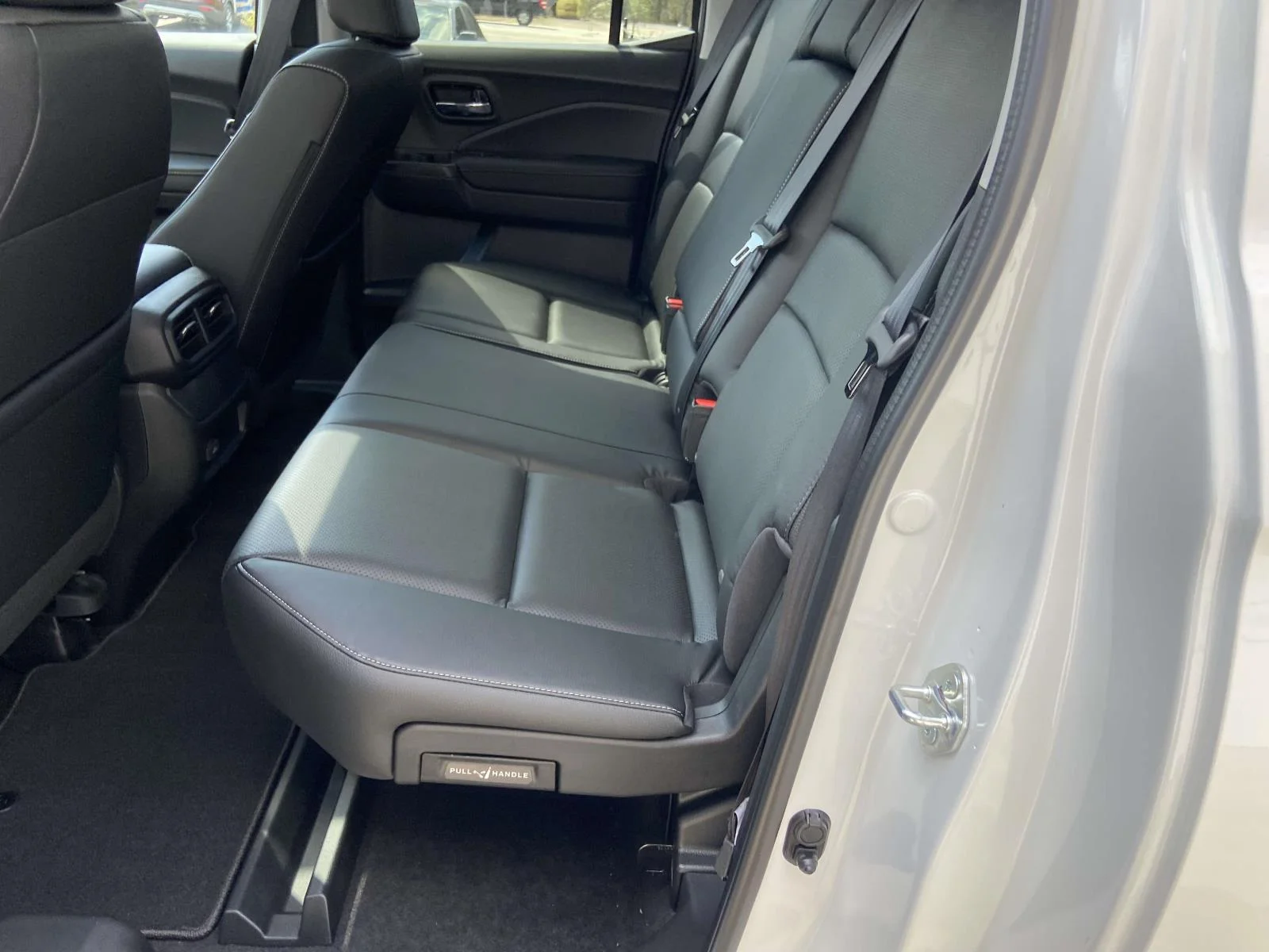 New 2026 Platinum White Pearl Honda RTL AWD image 8
