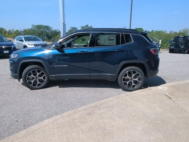 New 2026 Fathom Blue Pearl-Coat Exterior Paint Jeep Limited image 26