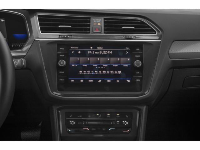 Used 2023 Platinum Gray Metallic Volkswagen 2.0T SE image 10