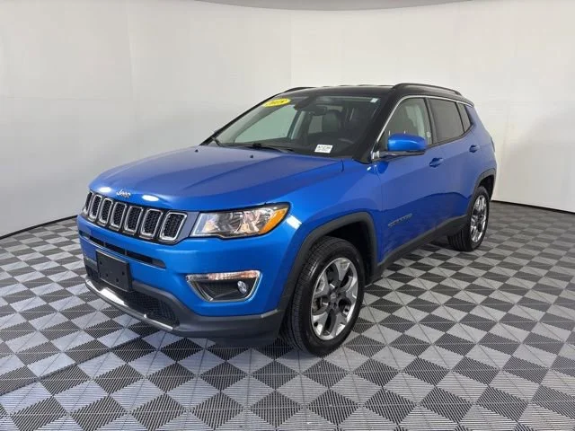 Used 2018 Laser Blue Jeep Limited image 33