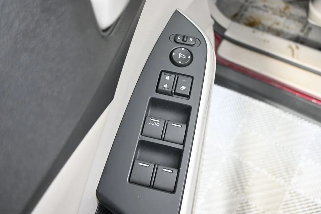 Used 2013  Honda EX-L image 19